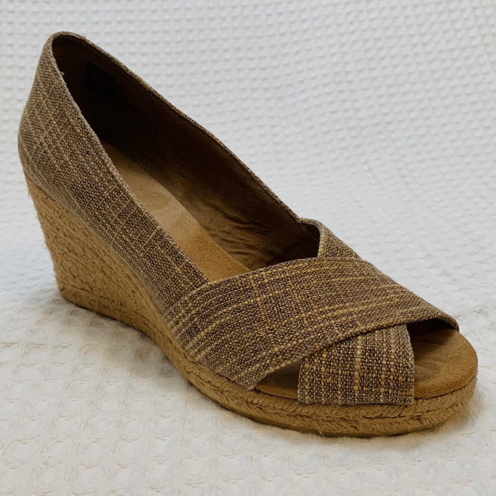 Canvas open toe espadrille gold tone 9M